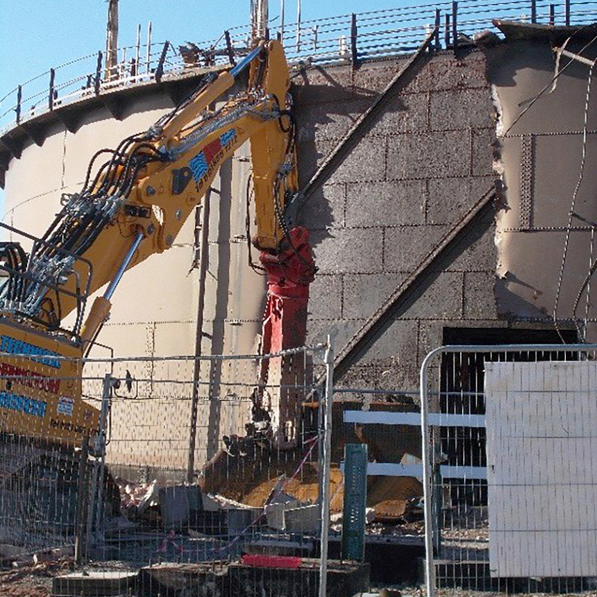 Gasholder demolition at Lostock Hall